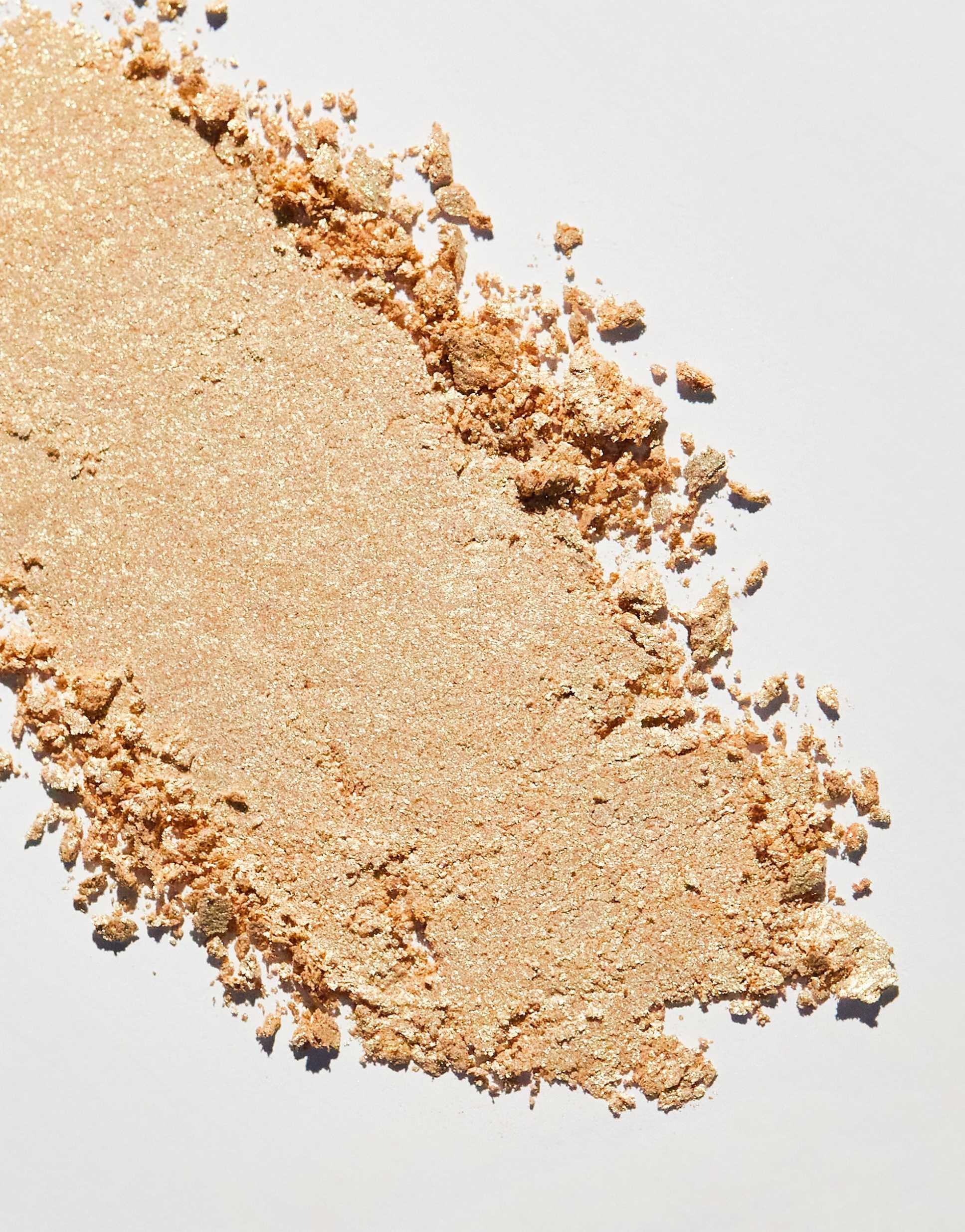 REVOLUTION Beam Bright Highlighter