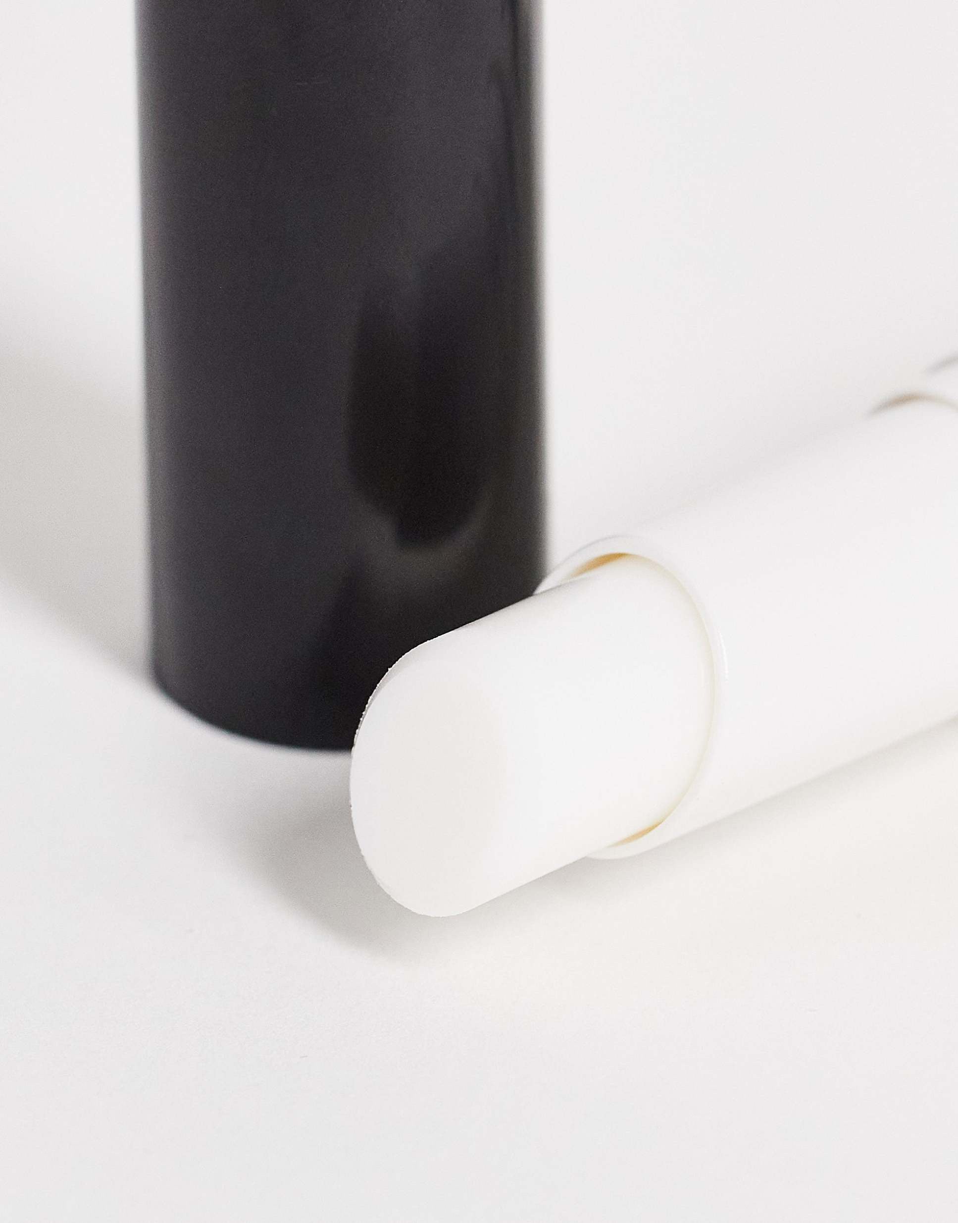 NYX Professional Makeup Blurring Pore Filler Face Primer Stick