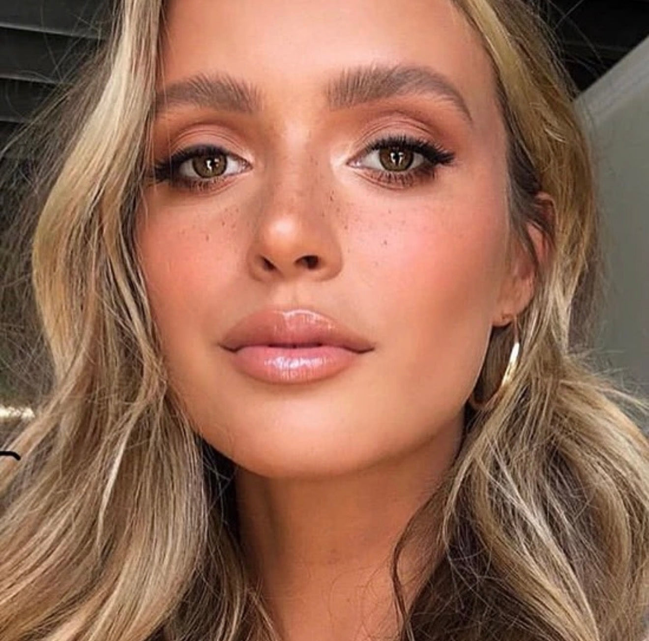 Iconic london Lip Plumping Gloss