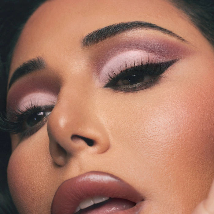 HUDA BEAUTY  Matte Obsessions Eyeshadow Palette